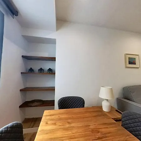 Myhome Urban Apartments-air Conditioning-city Center Apartmán