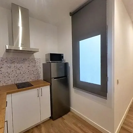 Myhome Urban Apartments-air Conditioning-city Center Apartment