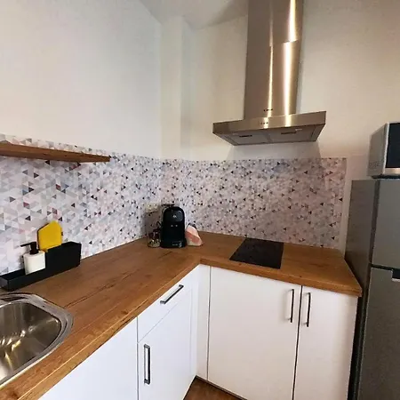 Myhome Urban Apartments-air Conditioning-city Center Apartment *