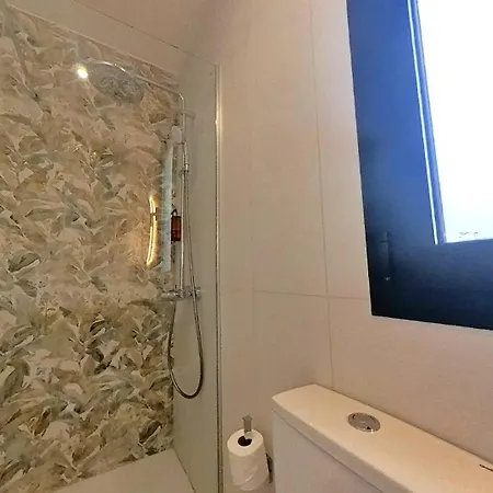 Apartment Myhome Urban Apartments-air Conditioning-city Center