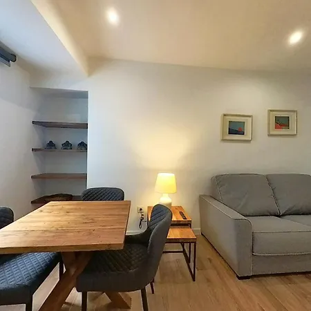 Myhome Urban Apartments-air Conditioning-city Center Apartment