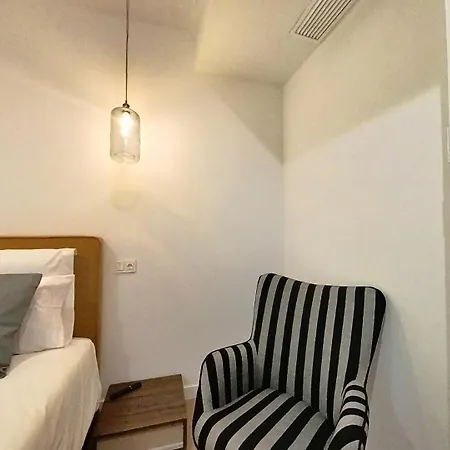 Apartment Myhome Urban Apartments-air Conditioning-city Center *