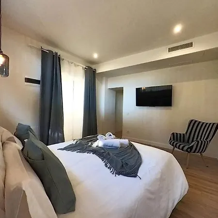 Apartment Myhome Urban Apartments-air Conditioning-city Center *