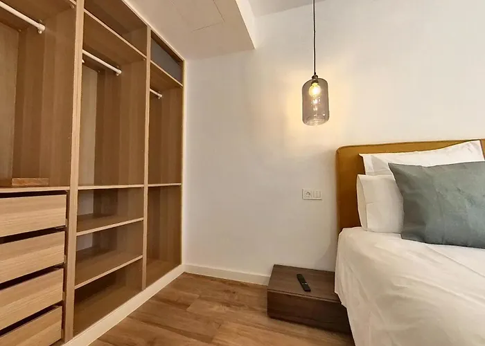 Apartmán Myhome Urban Apartments-air Conditioning-city Center