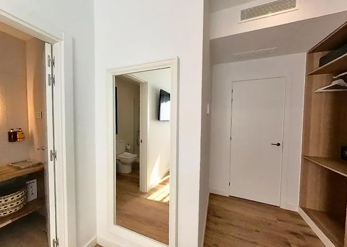 Myhome Urban Apartments-air Conditioning-city Center