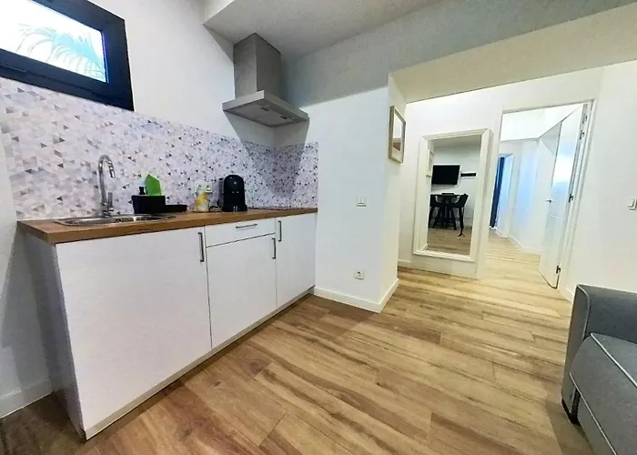 Myhome Urban Apartments-air Conditioning-city Center